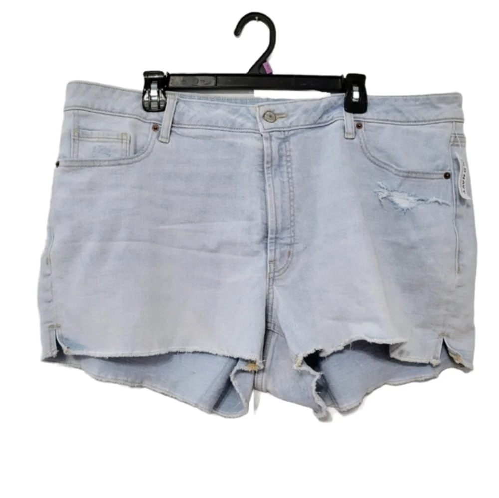 NWT Old Navy High Rise OG Straight Lt Wash Denim Shorts, Sz 22 Casual Cutoffs‎